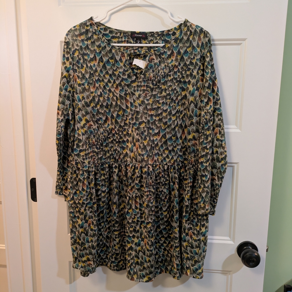 🔴 3/$15 Cocomo Blue and Yellow Patterned Garment